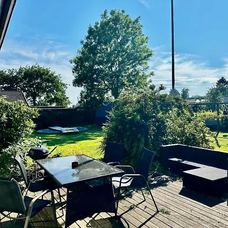 Spacious House With Garden *